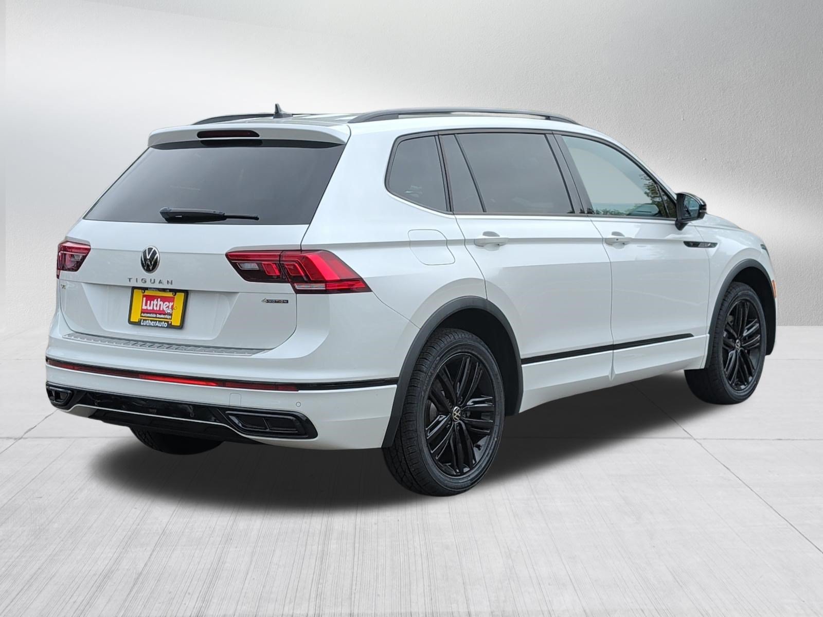 Used 2022 Volkswagen Tiguan SE R-Line AWD/4WD image 7