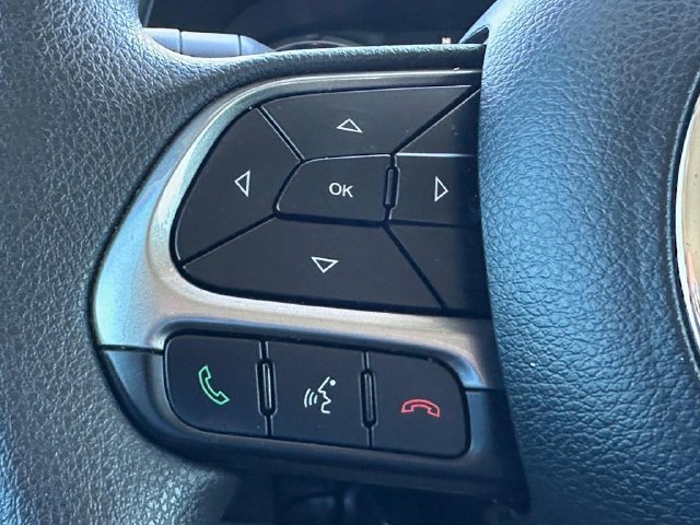 Used 2022 Jeep Renegade Sport w/ Sport Appearance Group AWD/4WD image 16