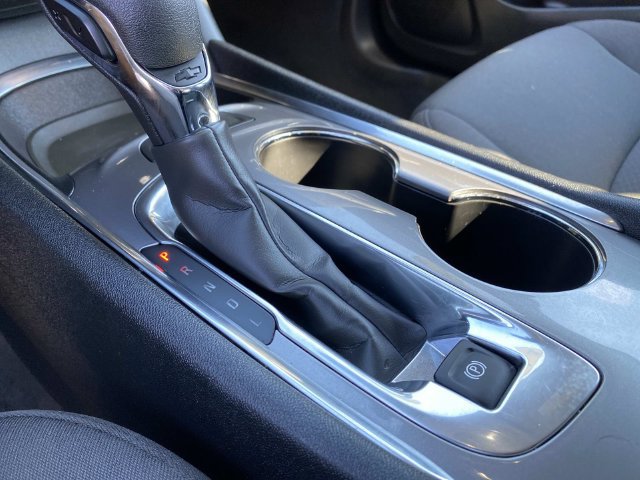 Used 2024 Chevrolet Malibu LT FWD image 11