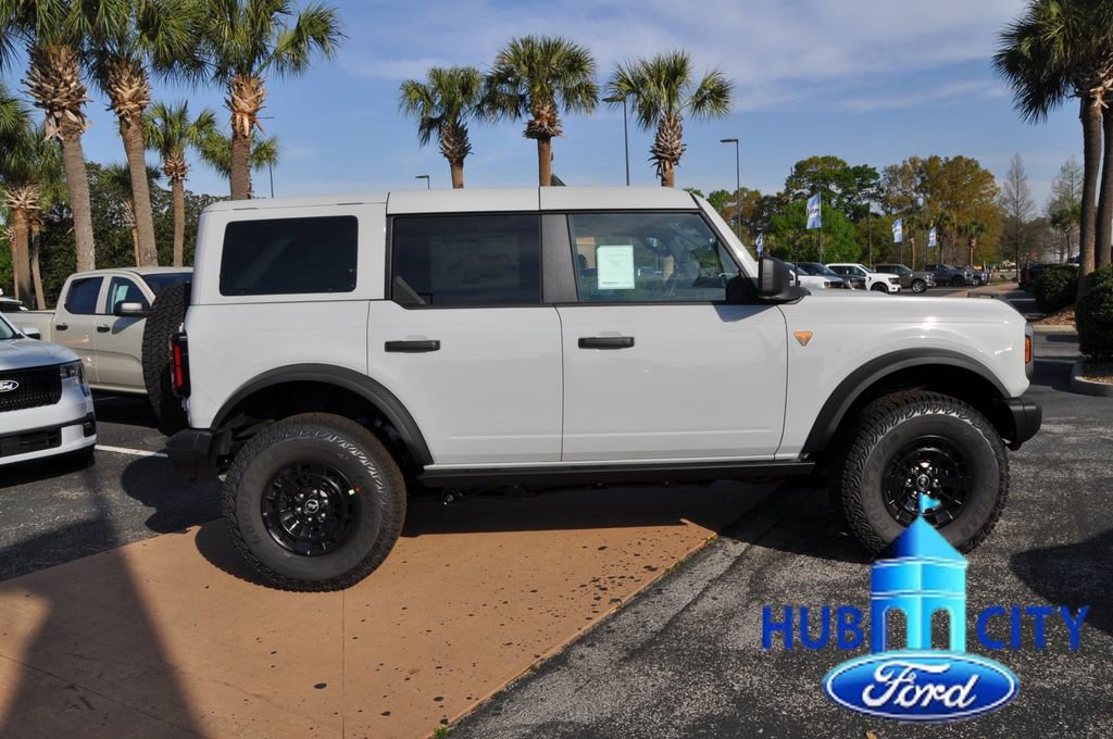 New 2026 Ford Bronco Badlands image 6