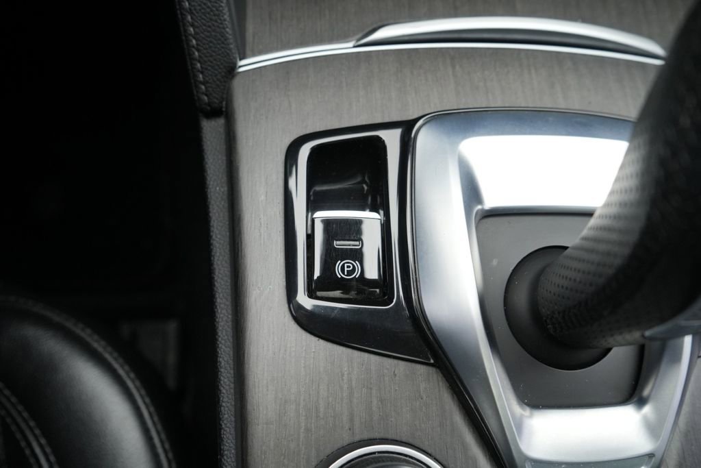 Used 2020 Alfa Romeo Stelvio Ti w/ Active Blind Spot Package image 34