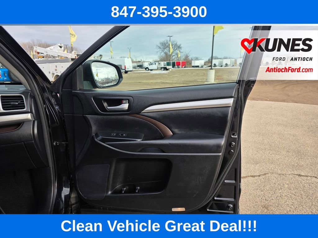 Used 2018 Toyota Highlander XLE image 37