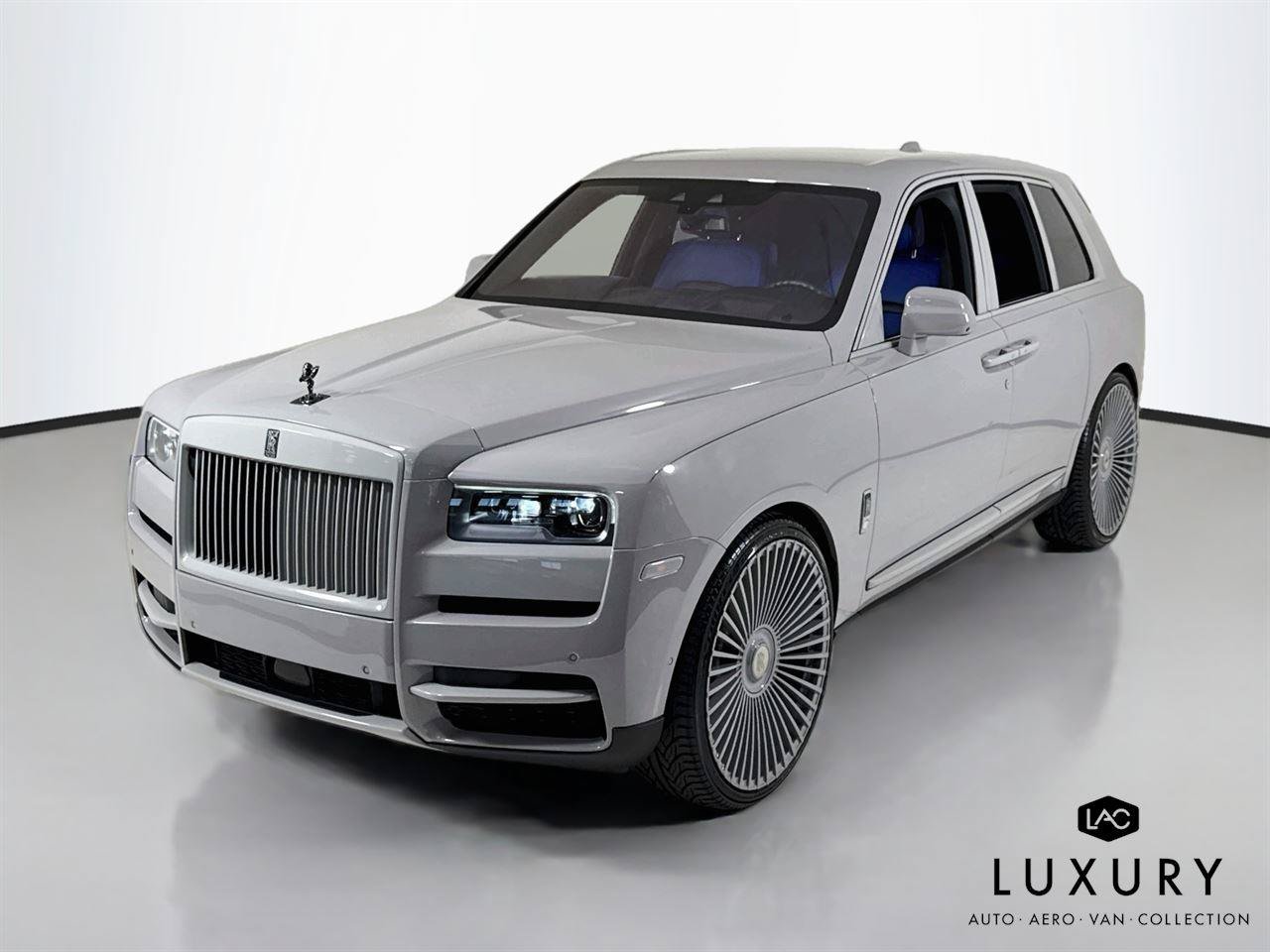 Used 2024 Rolls-Royce Cullinan Black Badge w/ Leather Finishing Pack AWD/4WD image 4