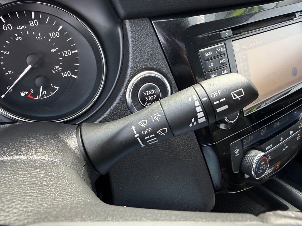 Used 2017 Nissan Rogue Sport SL w/ SL Premium Package AWD/4WD image 30