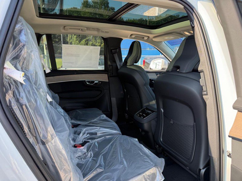 New 2027 Volvo XC90 B6 Plus AWD/4WD image 6