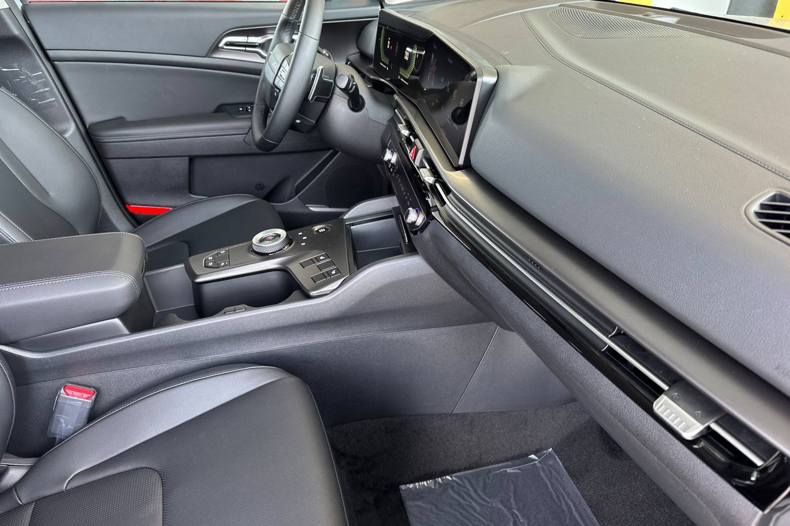 New 2026 Kia Sportage EX AWD/4WD image 16