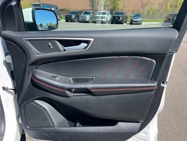 Used 2024 Ford Edge ST-Line AWD/4WD image 9