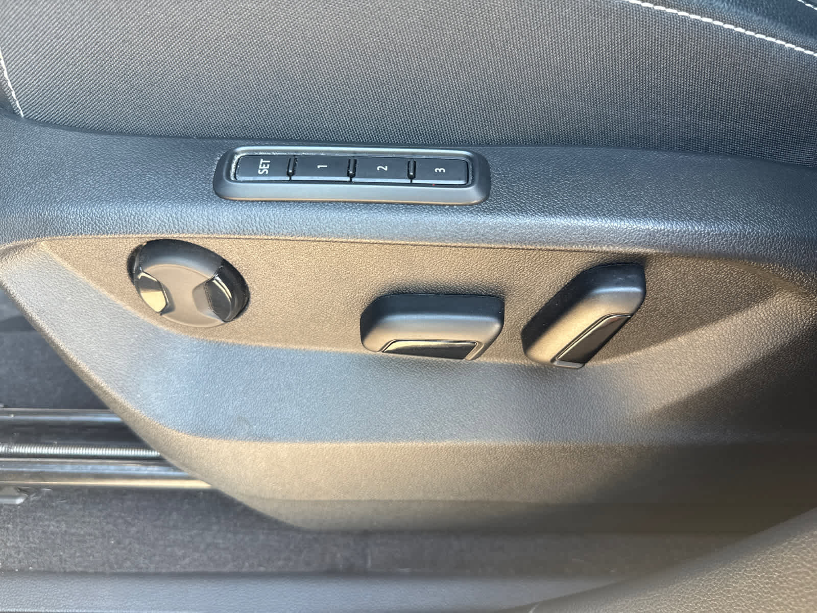 Certified 2024 Volkswagen Atlas SEL image 25