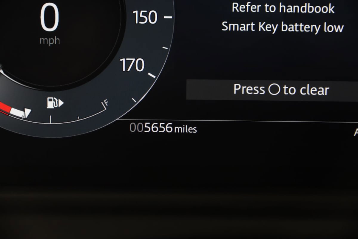 Used 2025 Land Rover Range Rover Velar Dynamic SE image 39