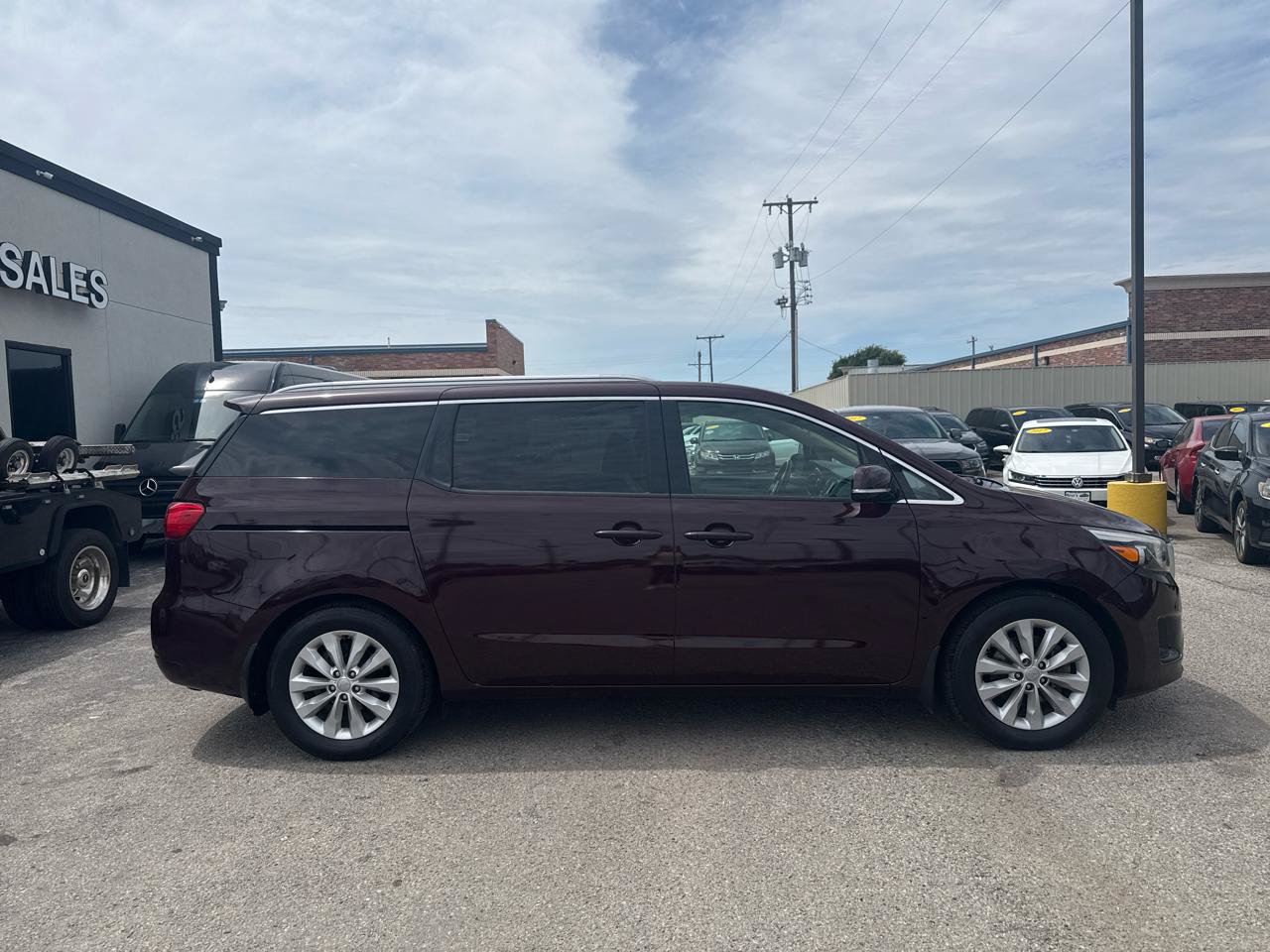 Used 2017 Kia Sedona EX FWD image 5