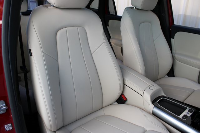 Used 2024 Mercedes-Benz GLA 250 w/ Exclusive Package image 14