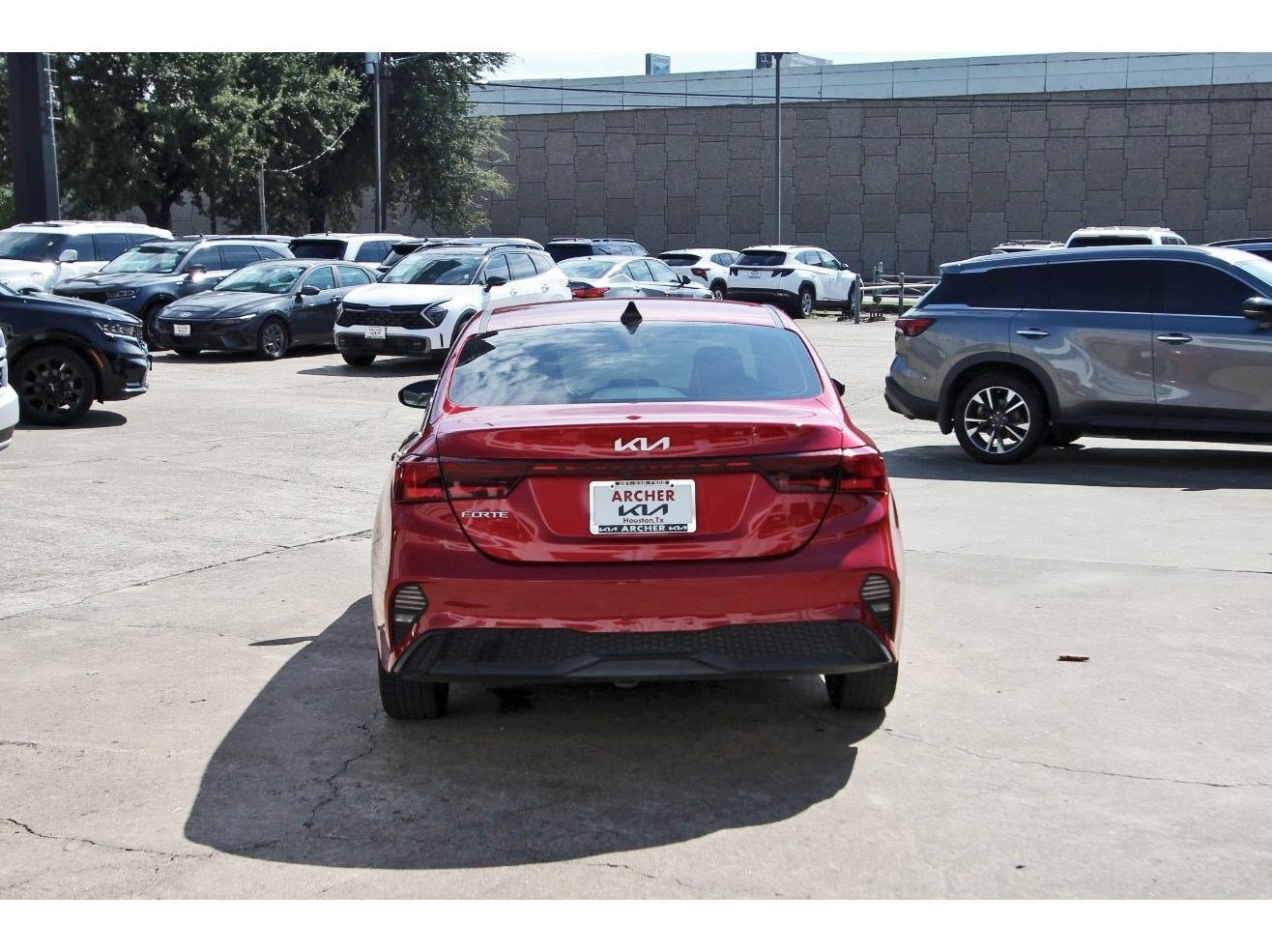 Used 2022 Kia Forte LXS FWD image 6