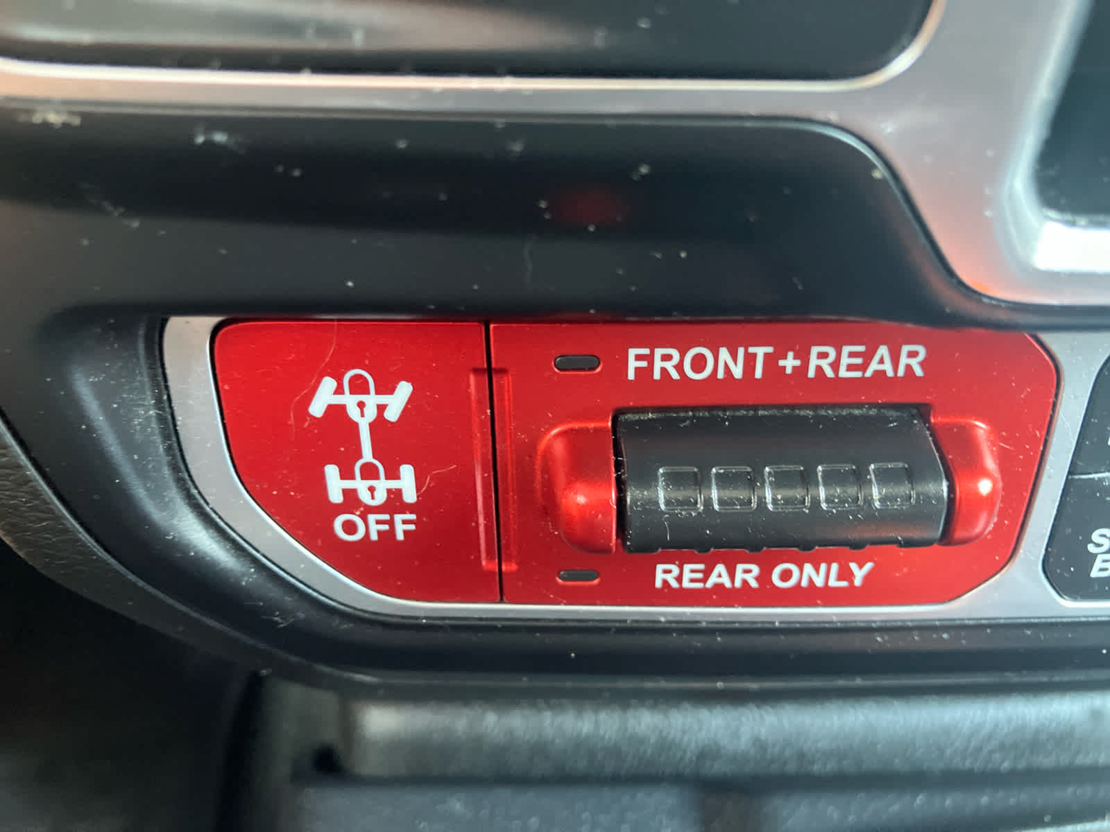 Used 2022 Jeep Gladiator Rubicon w/ LED Lighting Group AWD/4WD image 34
