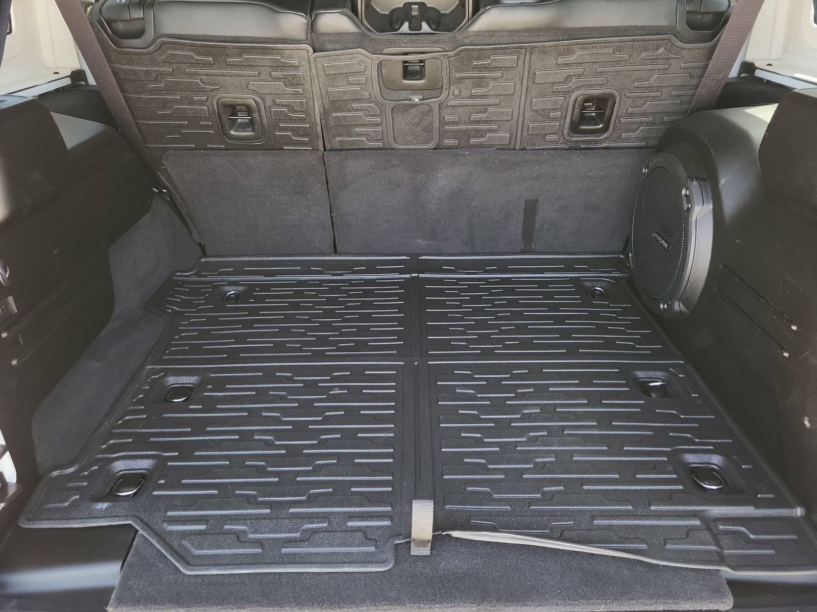 Used 2025 Jeep Wrangler Unlimited Rubicon AWD/4WD image 26