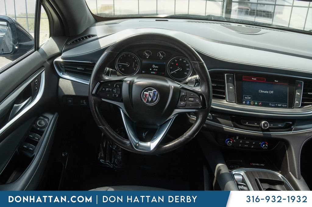 Used 2023 Buick Enclave Essence AWD/4WD image 5