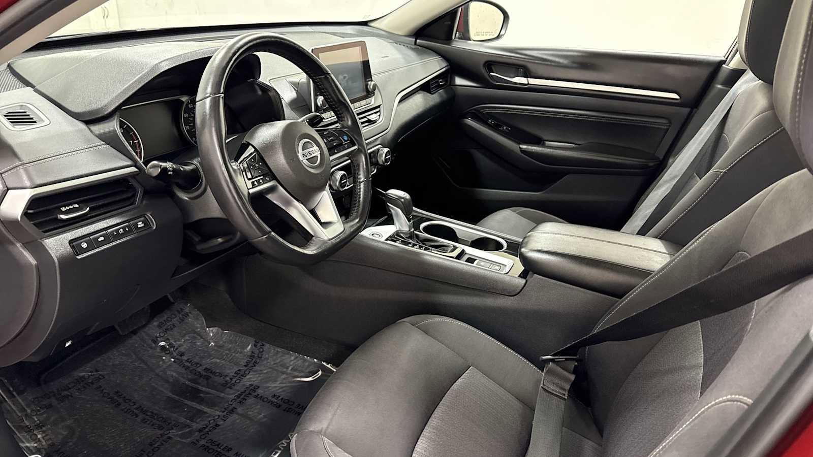 Used 2020 Nissan Altima 2.5 SV image 12