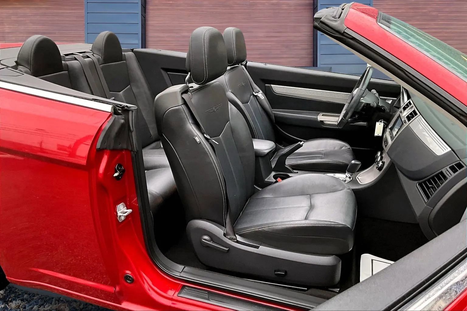 Used 2010 Chrysler Sebring Touring w/ Special Touring Group image 6