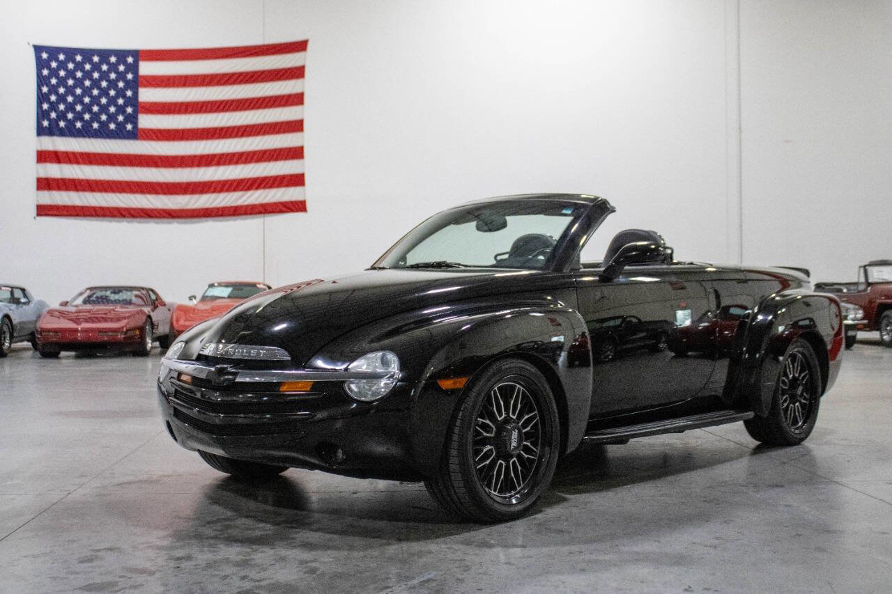 Used 2005 Chevrolet SSR w/ Preferred Equipment Group
