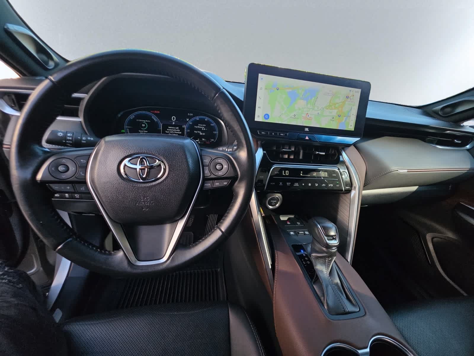 Used 2024 Toyota Venza Limited AWD/4WD image 6