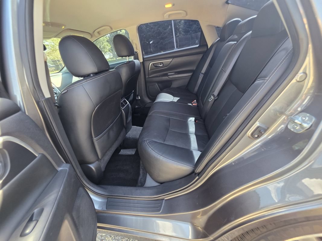 Used 2017 Nissan Altima 2.5 SL FWD image 15