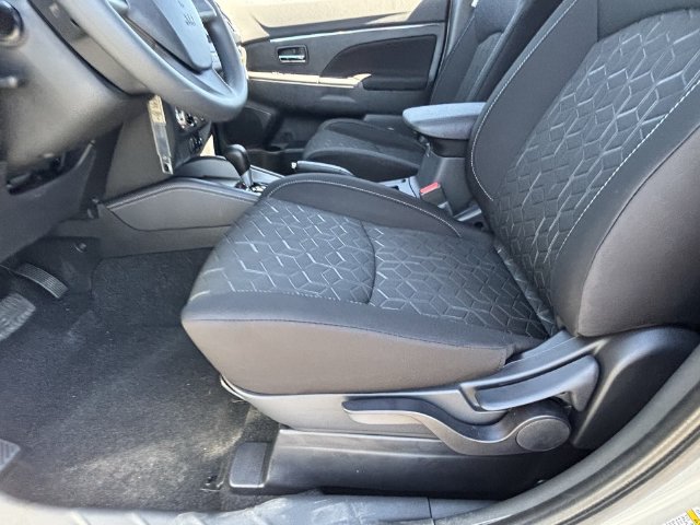 New 2027 Mitsubishi Outlander Sport FWD image 16