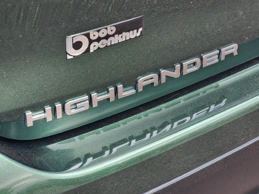 Used 2025 Toyota Highlander XLE AWD/4WD image 31