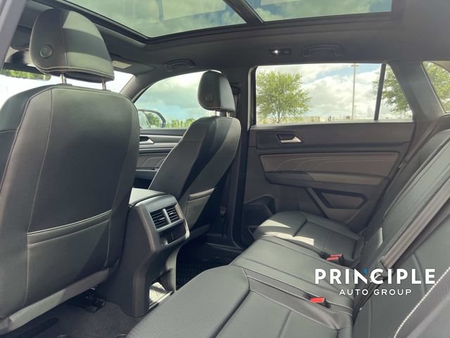 Certified 2023 Volkswagen Atlas Cross Sport SEL AWD/4WD image 29