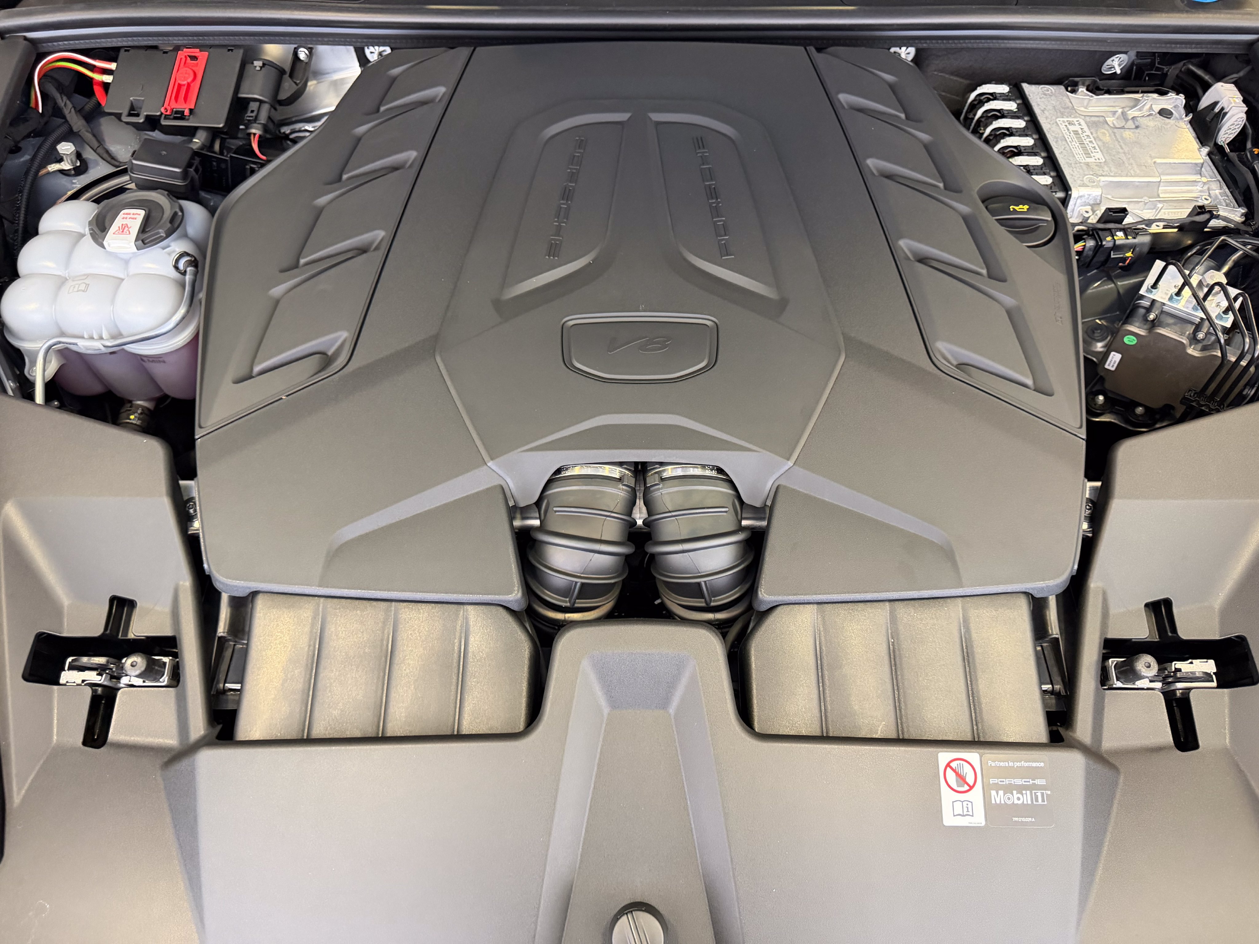 New 2027 Porsche Cayenne S AWD/4WD image 27