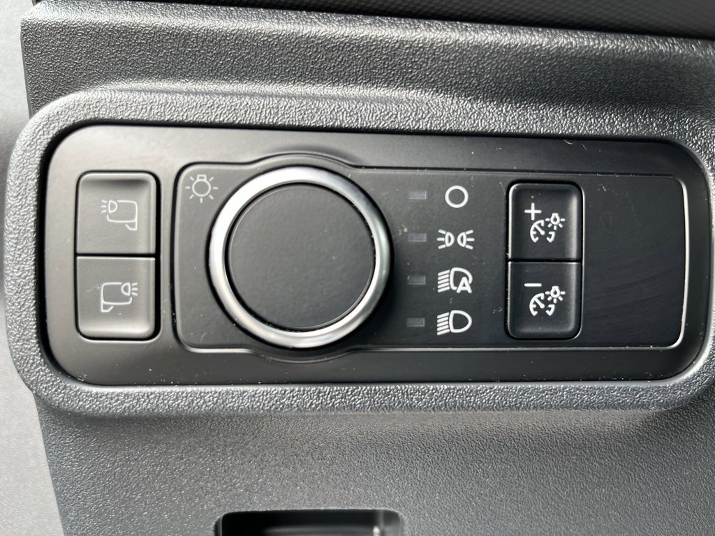 Used 2024 Ford Bronco Badlands image 12