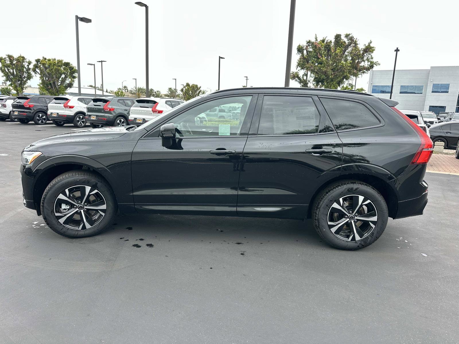 New 2026 Volvo XC60 B5 Core AWD/4WD image 4