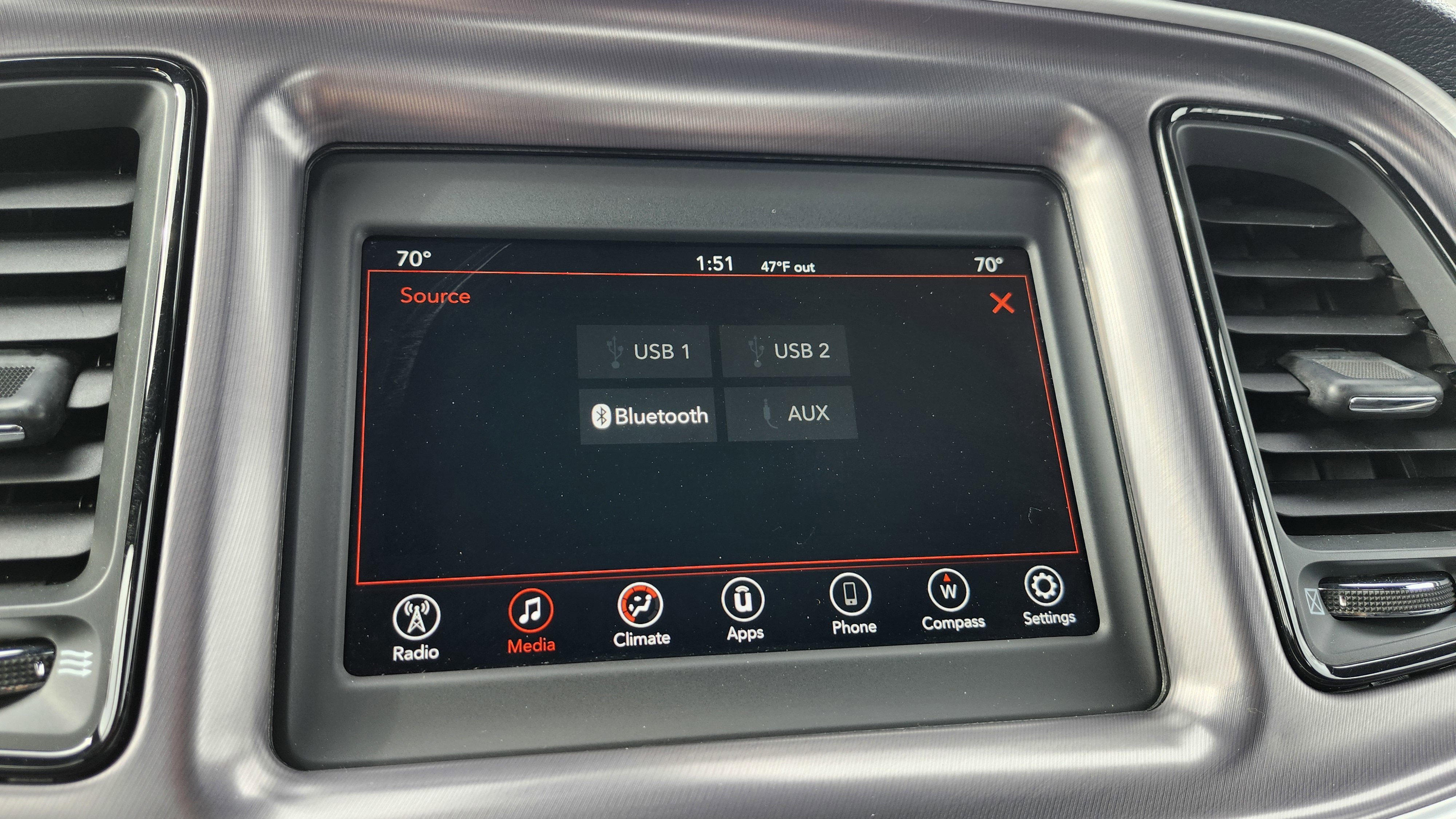 Used 2020 Dodge Challenger SXT image 4