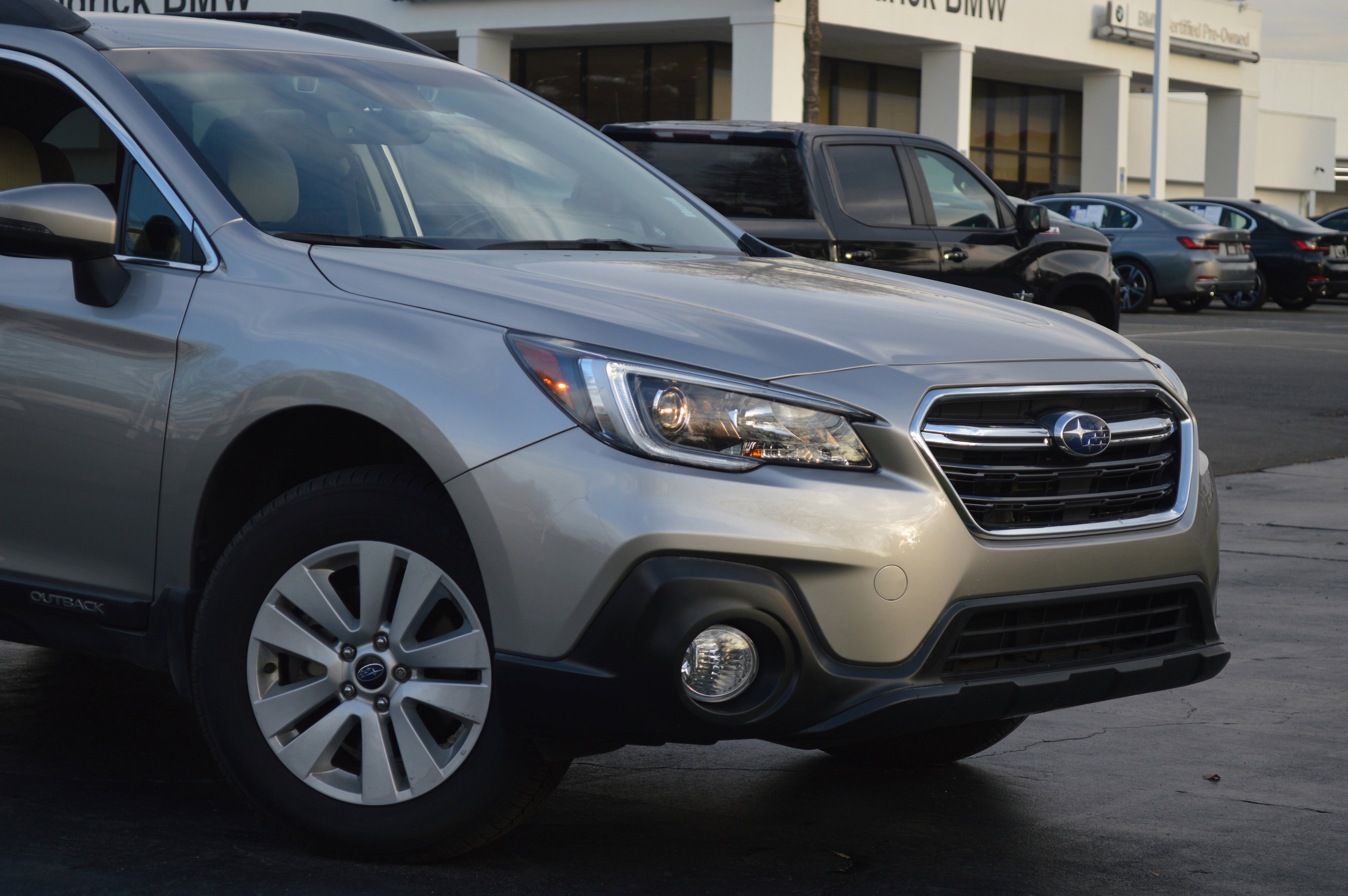 Used 2018 Subaru Outback 2.5i Premium image 2