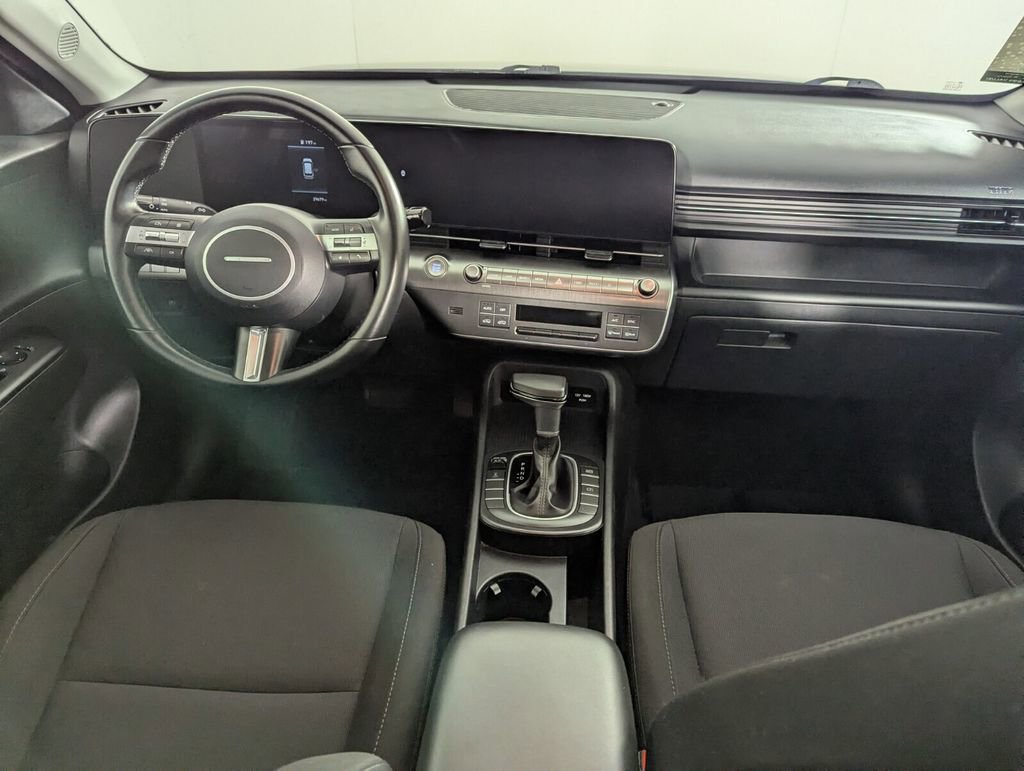 Used 2024 Hyundai Kona SEL image 32