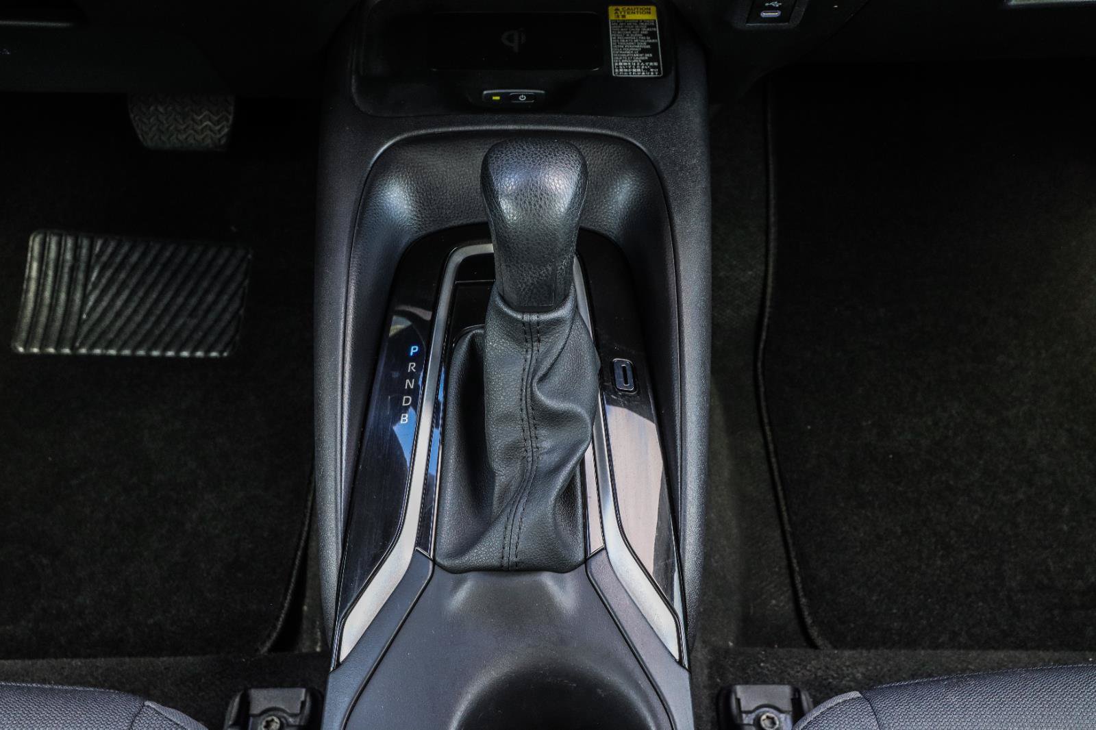 Used 2025 Toyota Corolla LE w/ LE Premium Package FWD image 29