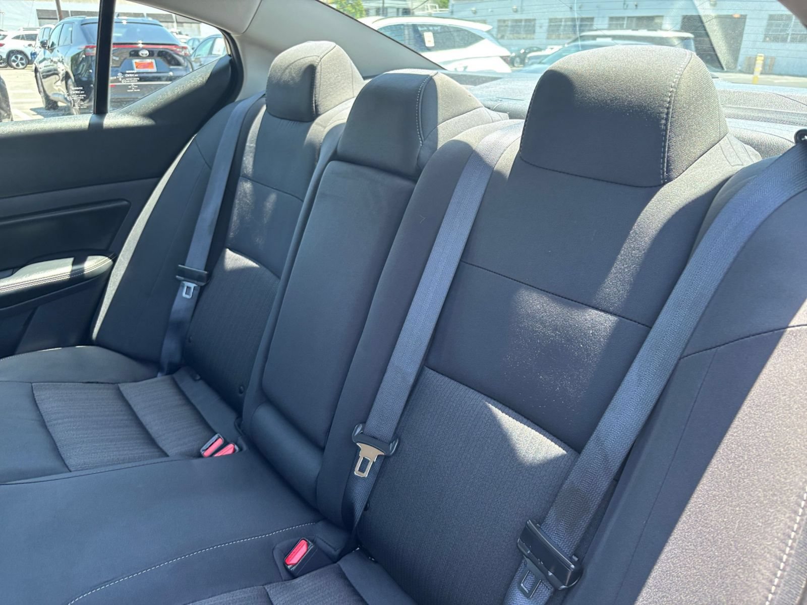 Used 2025 Nissan Altima 2.5 SV FWD image 27