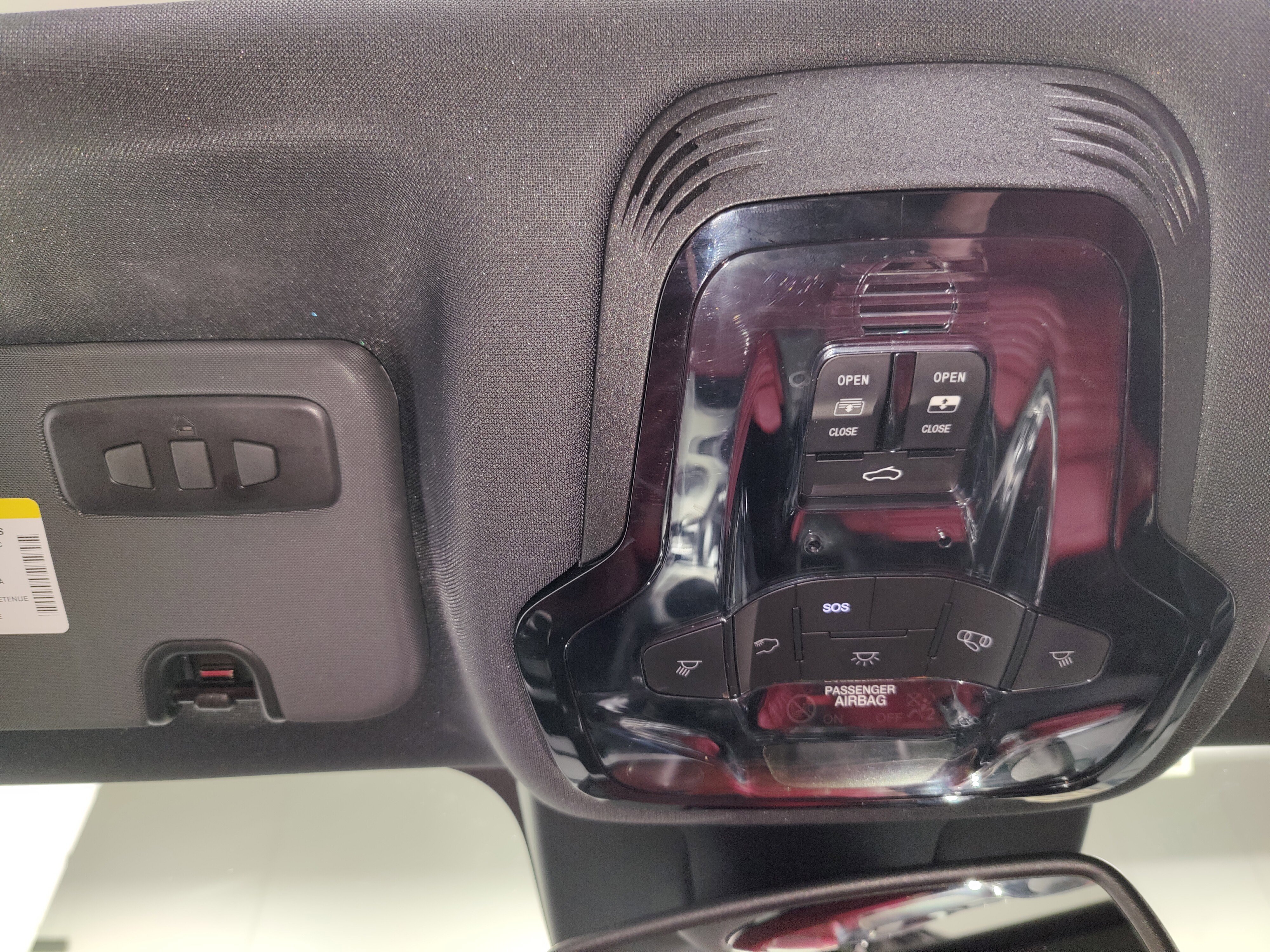 Certified 2024 Alfa Romeo Giulia Ti w/ Performance Driving Package image 25