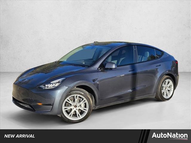 Used 2022 Tesla Model Y Long Range video 1
