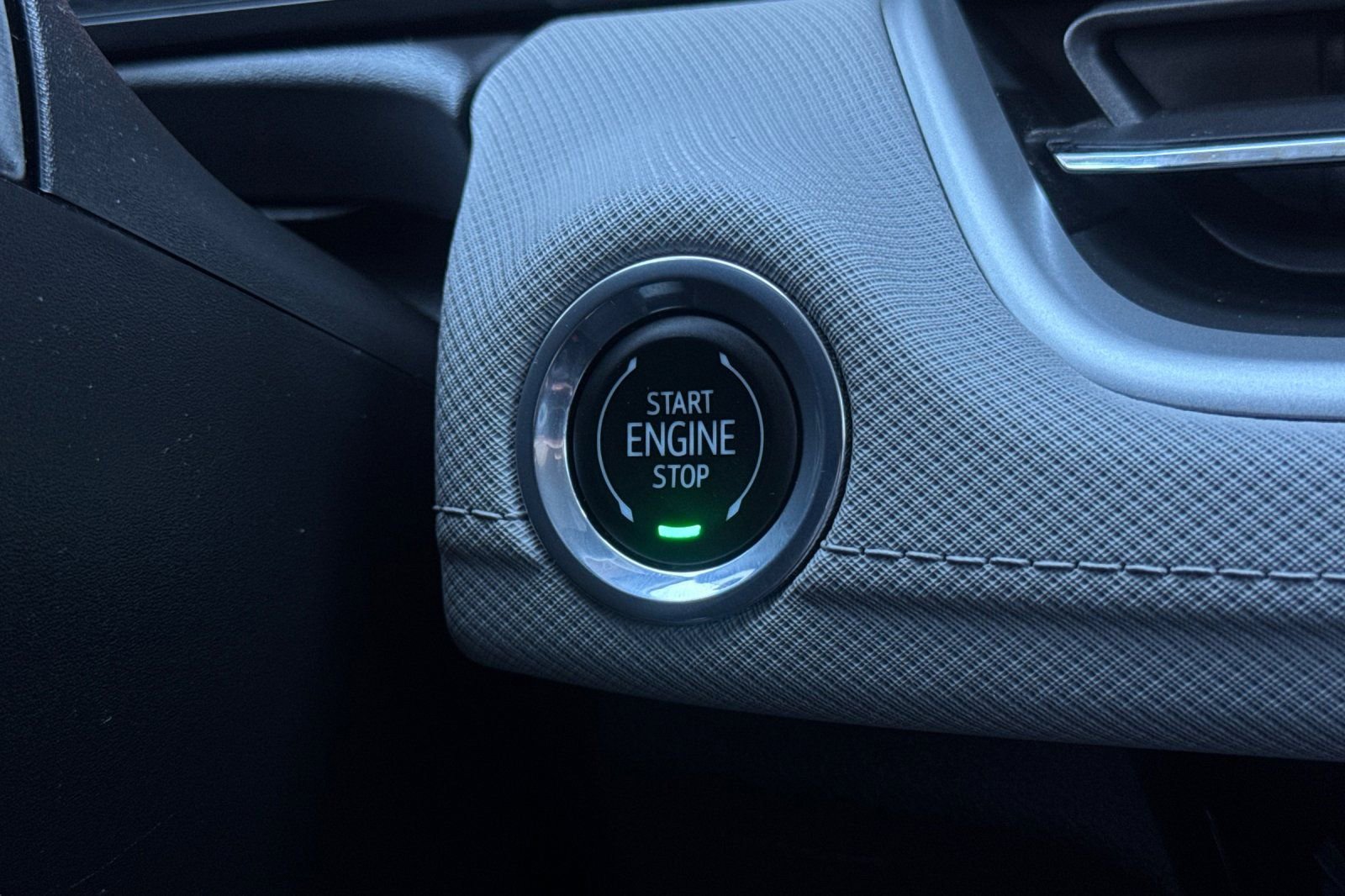 Used 2025 Chevrolet TrailBlazer LT image 33