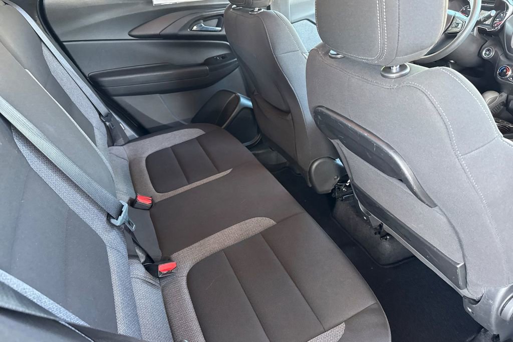 Used 2022 Chevrolet TrailBlazer LT FWD image 22