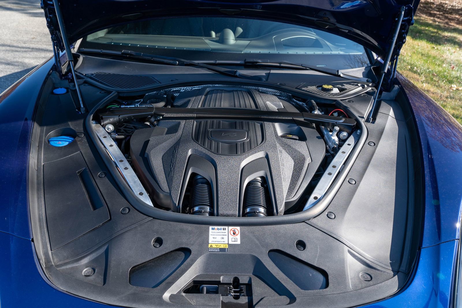 Certified 2023 Porsche Panamera Platinum Edition image 17