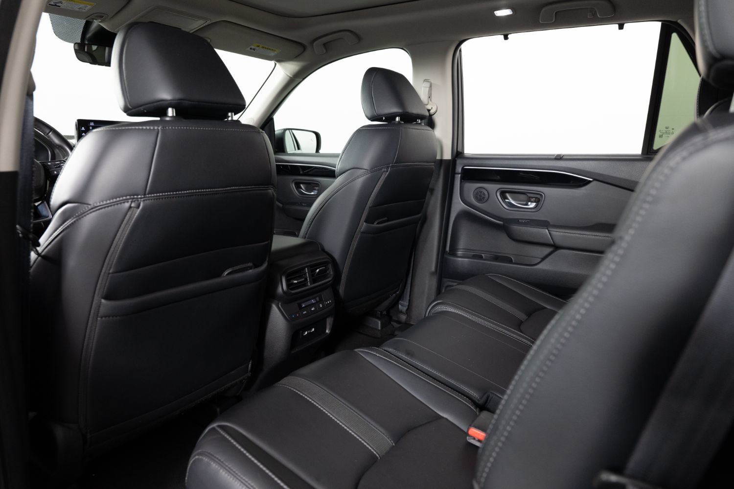 Used 2023 Honda Pilot Touring image 19
