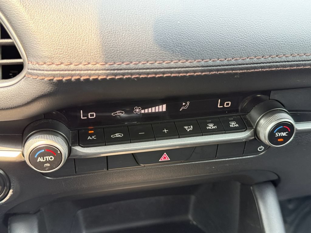 Used 2024 MAZDA MAZDA3 s FWD image 17