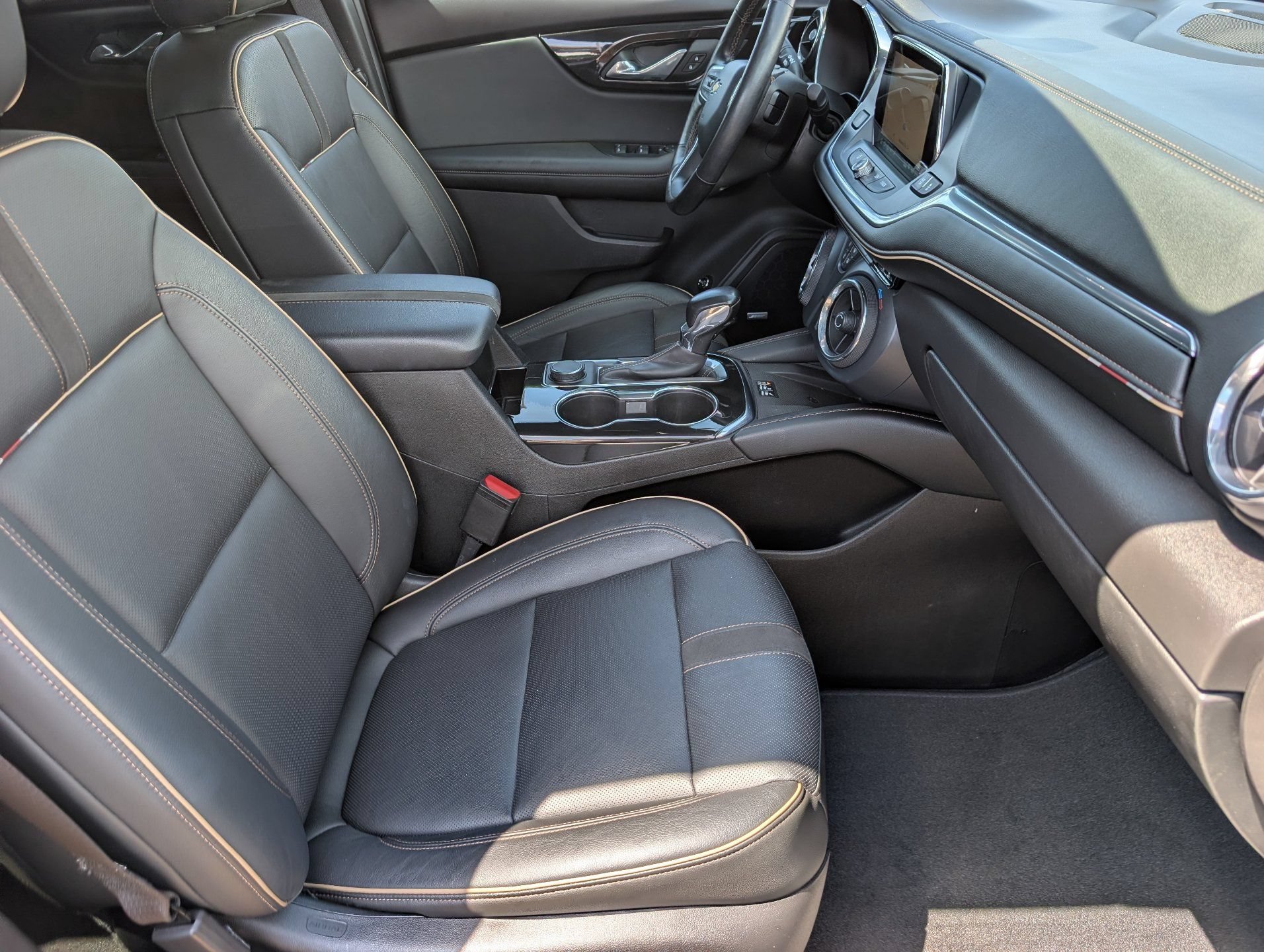 Certified 2019 Chevrolet Blazer Premier w/ Driver Confidence II Package FWD image 12