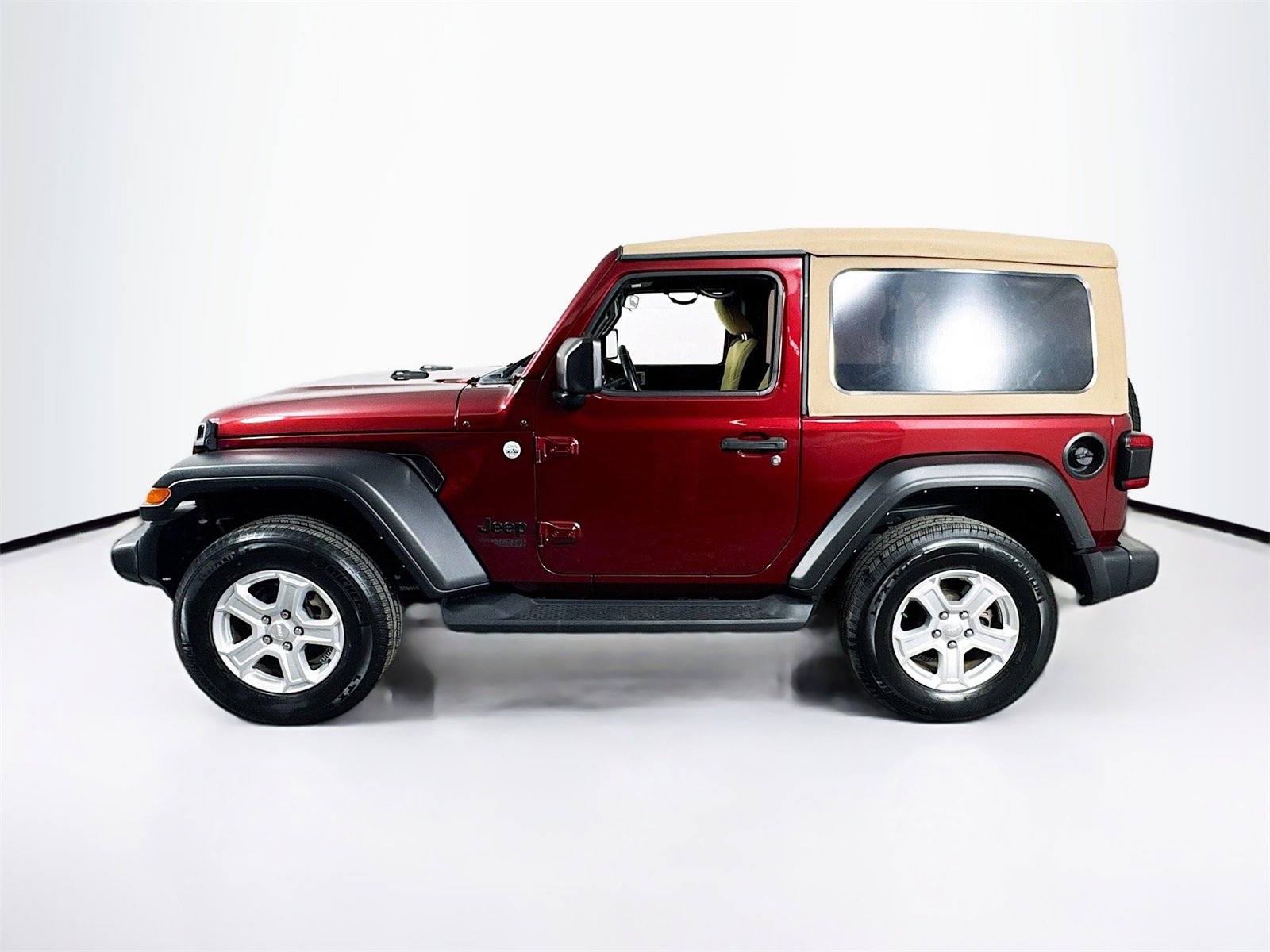 Used 2021 Jeep Wrangler Sport S image 4