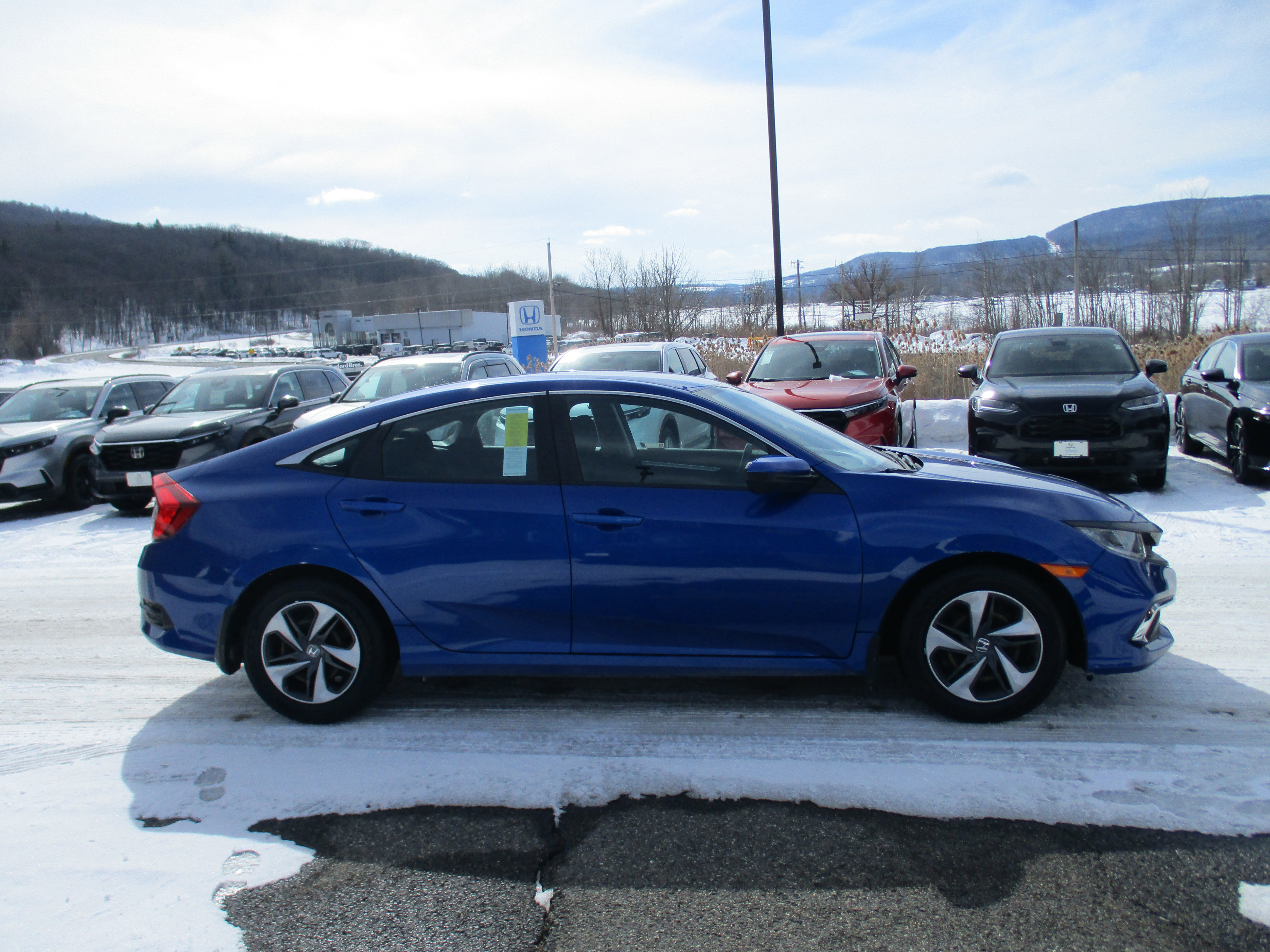 Certified 2021 Honda Civic LX image 4