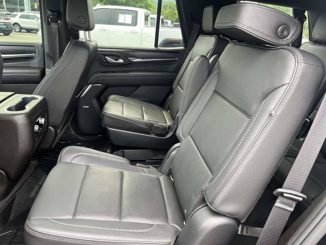 Used 2021 GMC Yukon Denali w/ Denali Premium Package AWD/4WD image 13