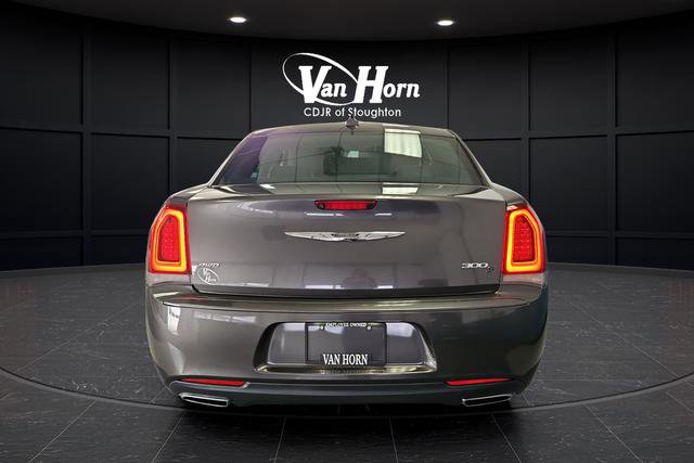 Used 2017 Chrysler 300 S AWD/4WD image 6