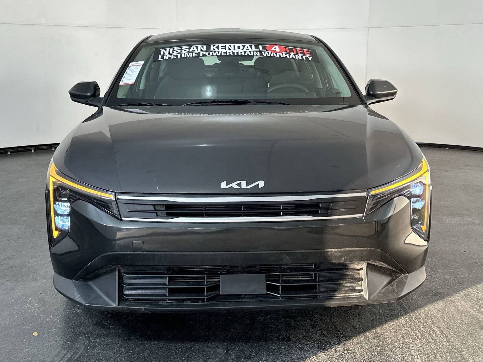 Used 2025 Kia K4 LXS image 3