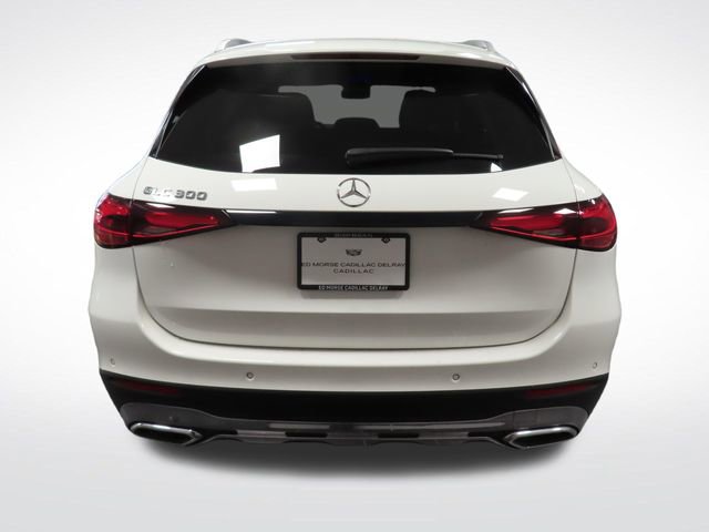 Used 2024 Mercedes-Benz GLC 300 image 4