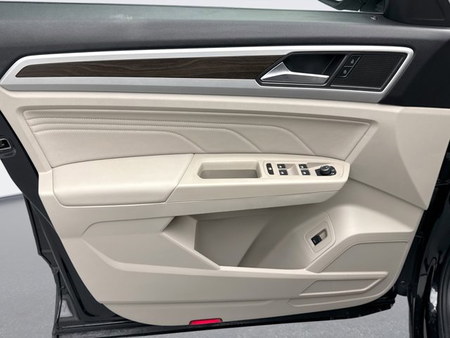 Used 2021 Volkswagen Atlas SE image 9